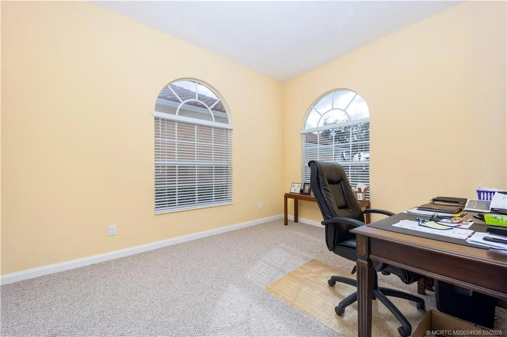 Photo of 1477 SW Eagleglen Place
