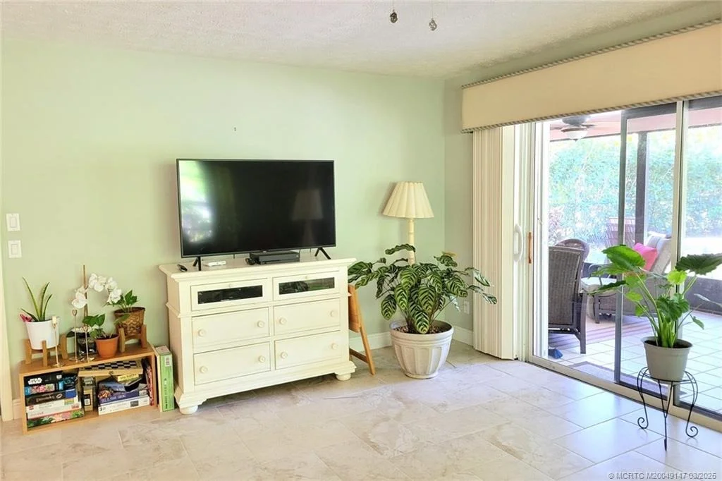 Photo of 3852 SE Fairway W