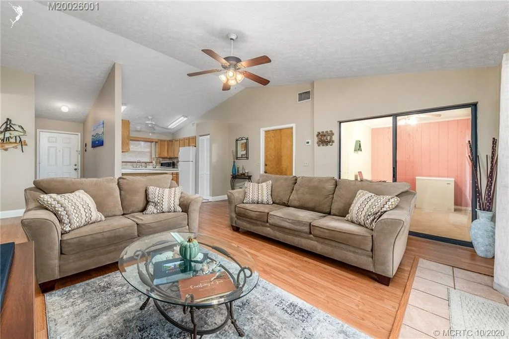 Photo of 903 NW 12th Terrace