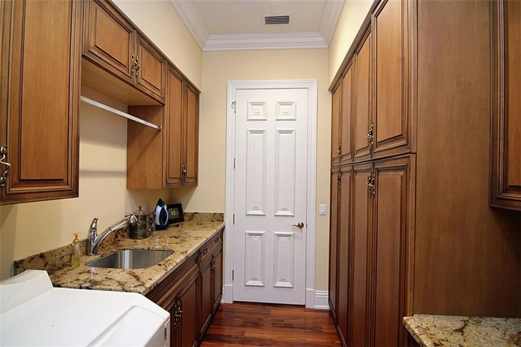 Photo of 27 W High Point Road