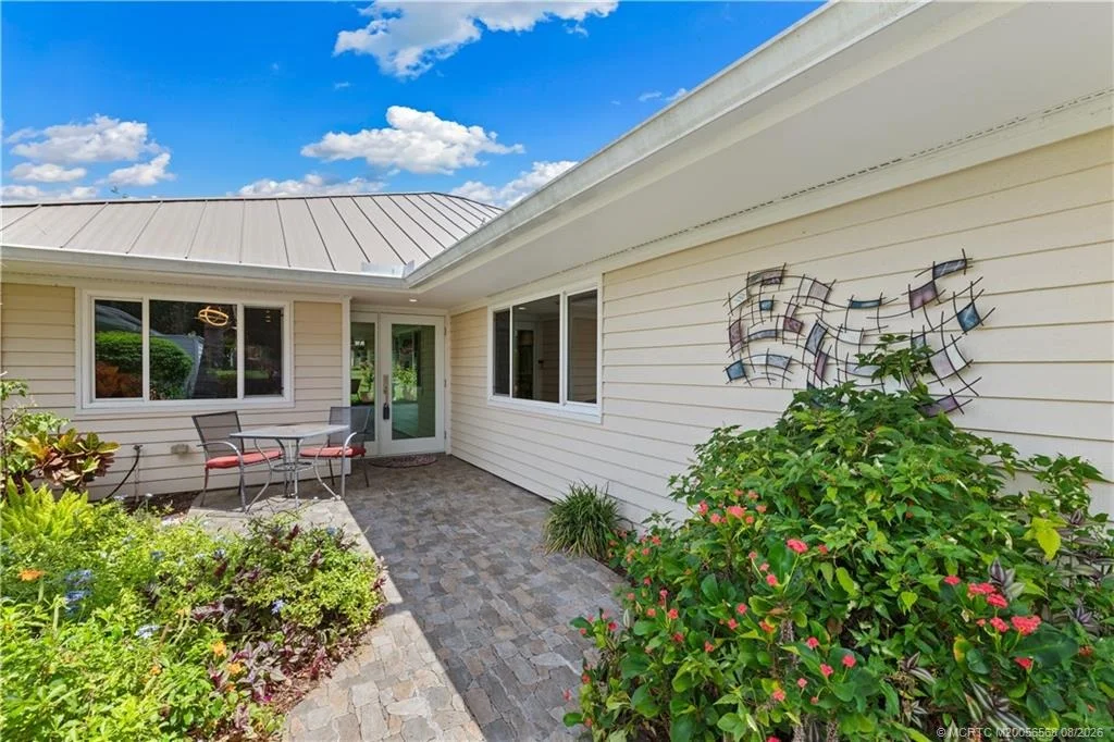 Photo of 5203 SE CLUB Way