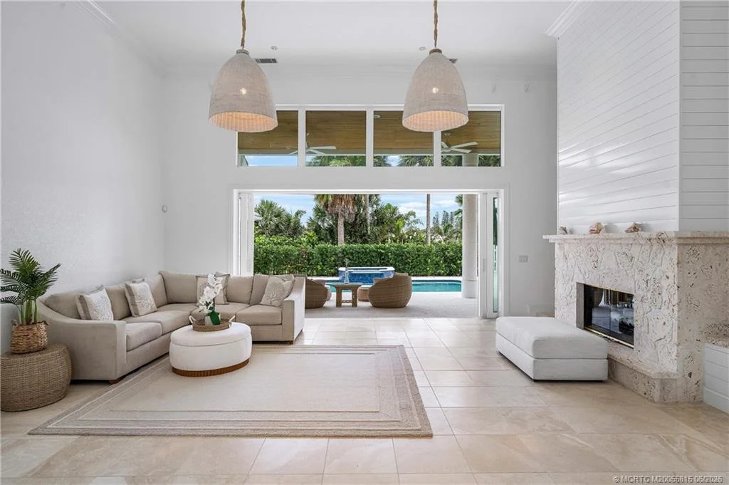 Photo of 2925 SE Dune Drive