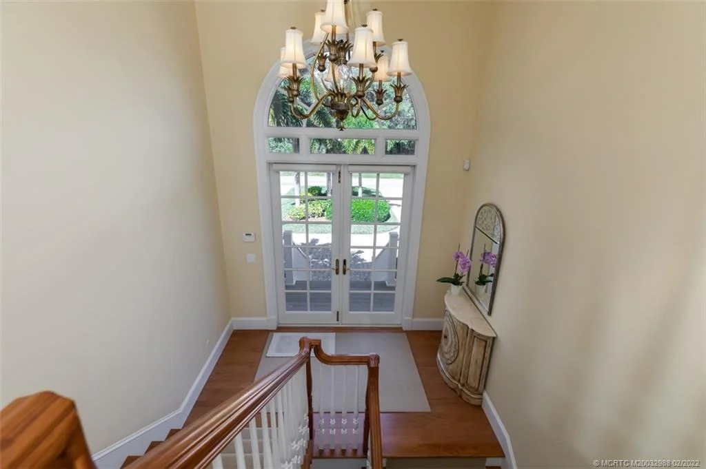 Photo of 5914 SE Horseshoe Point Road
