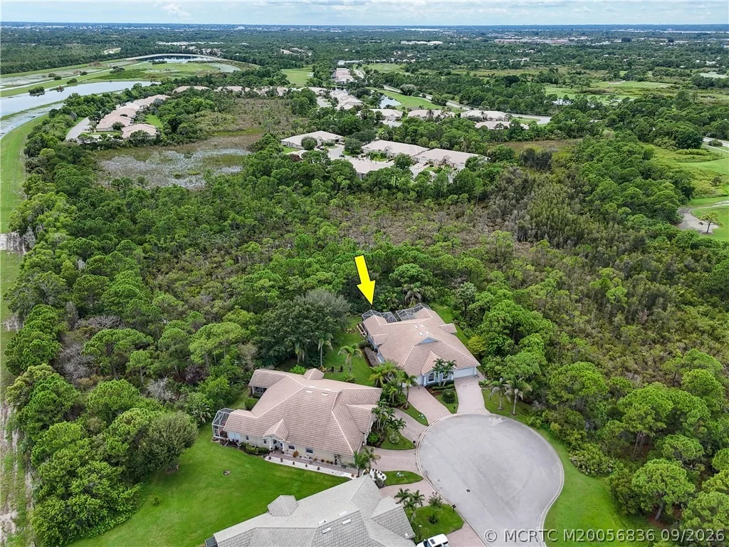Photo of 480 NW Red Pine Way