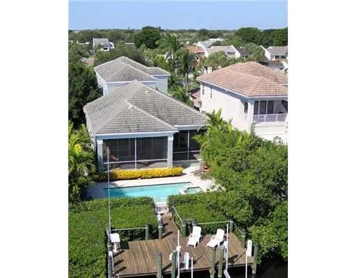 Photo of 17106 BAY Street