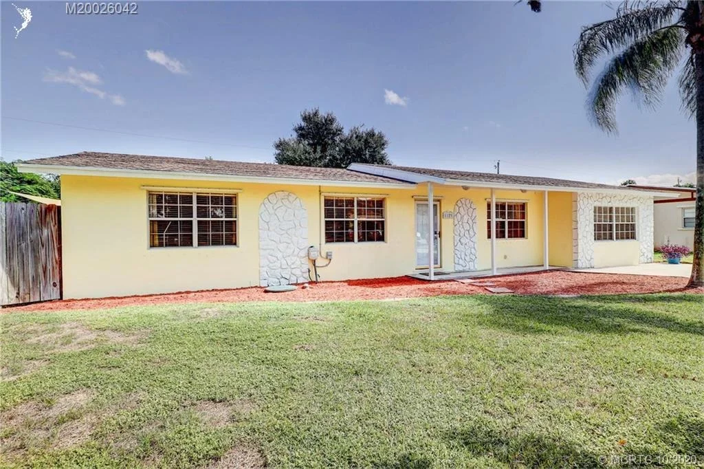 Photo of 1123 SE Alamanda Lane