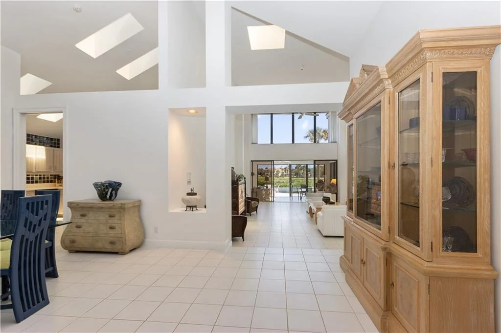 Photo of 6933 SE Harbor Circle