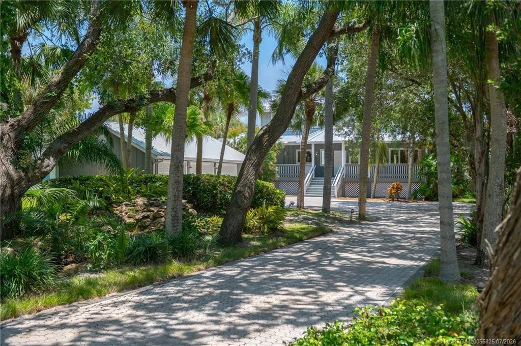 Photo of 114 N Sewalls Point Road