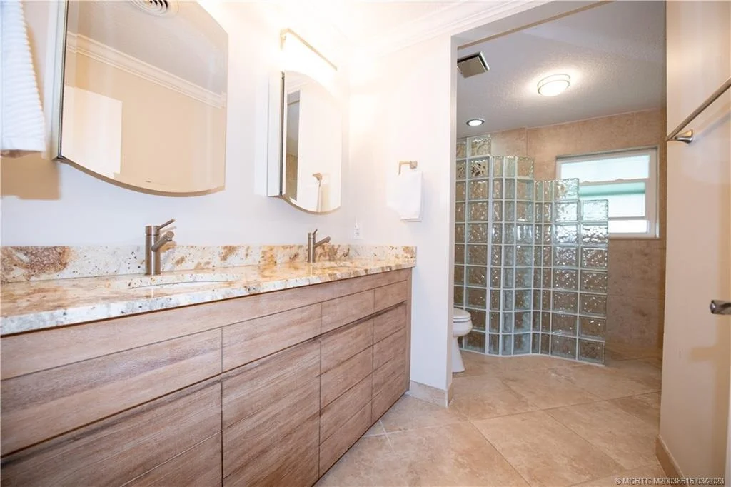 Photo of 3231 SE Fairway W