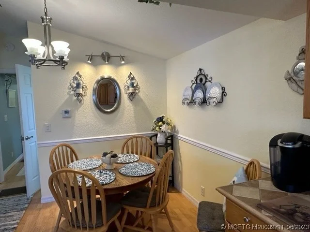 Photo of 988 Nettles Boulevard