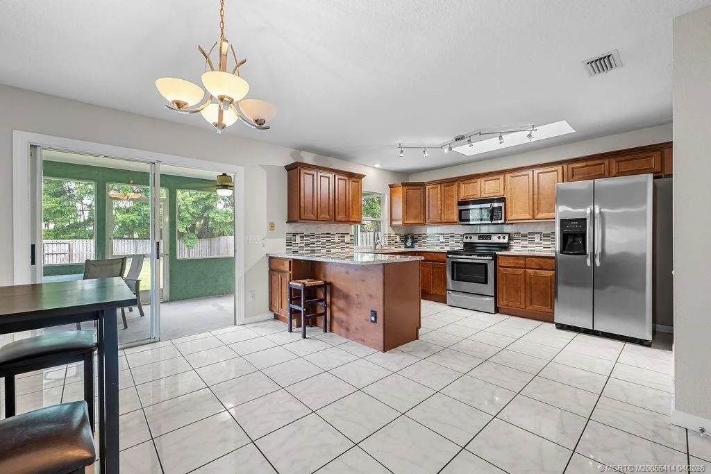 Photo of 3143 SE Banyan Street