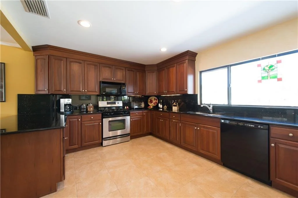 Photo of 834 NW Spruce Ridge Drive