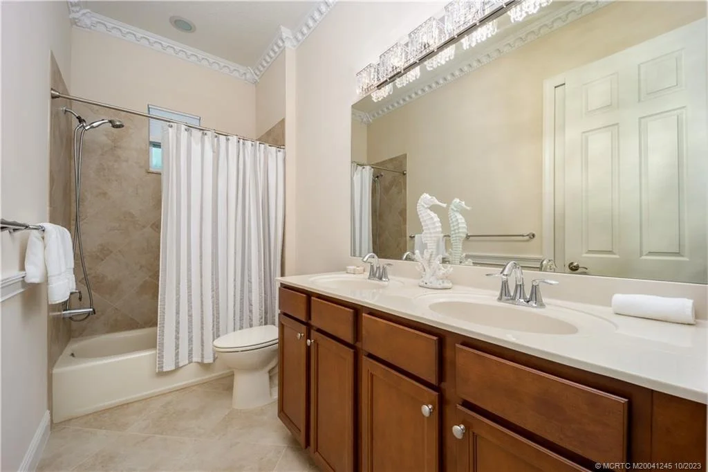 Photo of 310 SE Paysage Trail