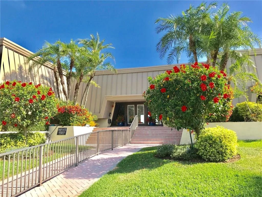 Photo of 1824 SE Granada Lane
