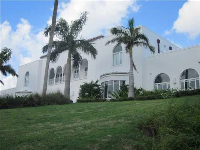 Photo of 6 OAK HILL Way