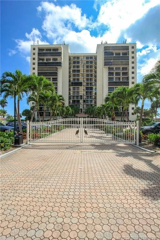 Photo of Unit PHA1 at 3100 N Highway A1A
