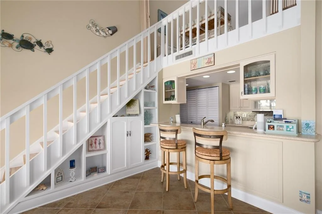 Photo of Unit 307 at 307 NE Golfview Circle