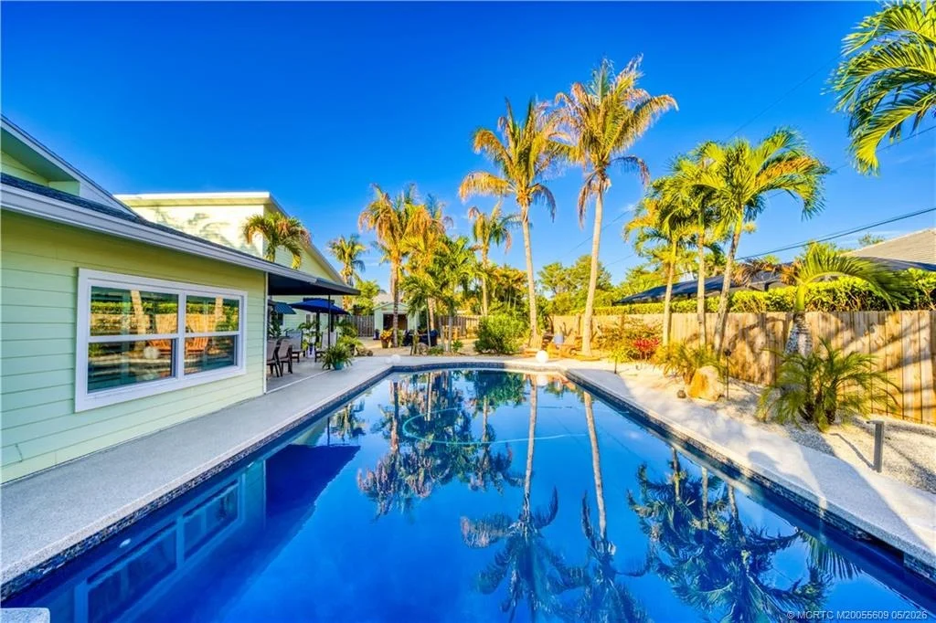 Photo of 4942 SE Bayshore Terrace