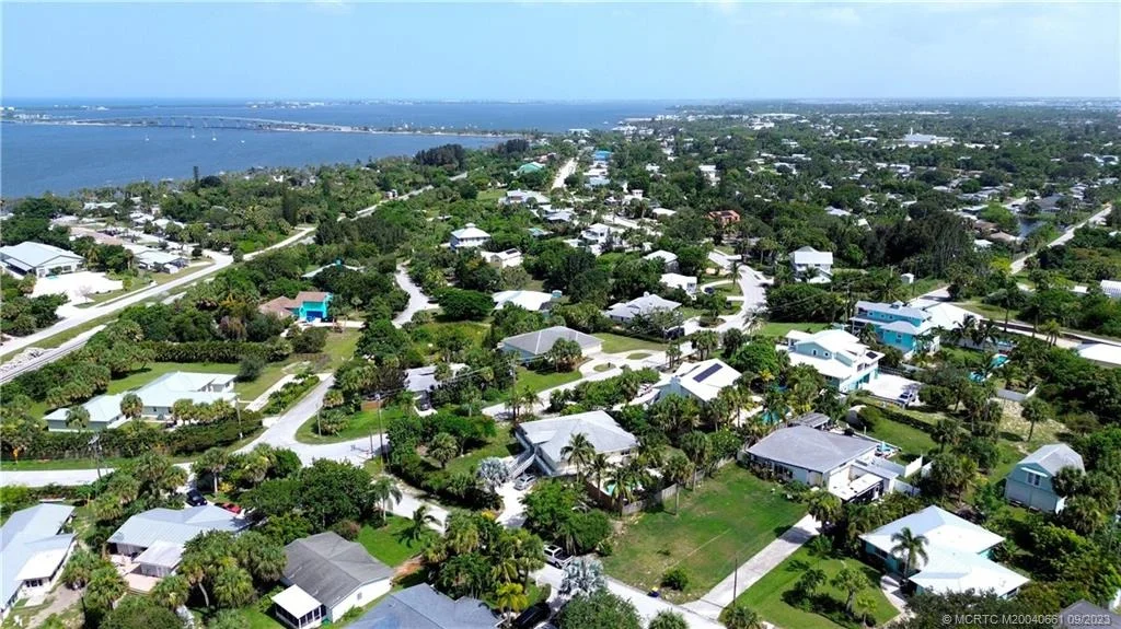 Photo of 1296 NE Oceanview Circle