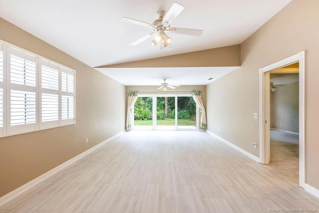 Photo of 900 SW Balmoral Trace