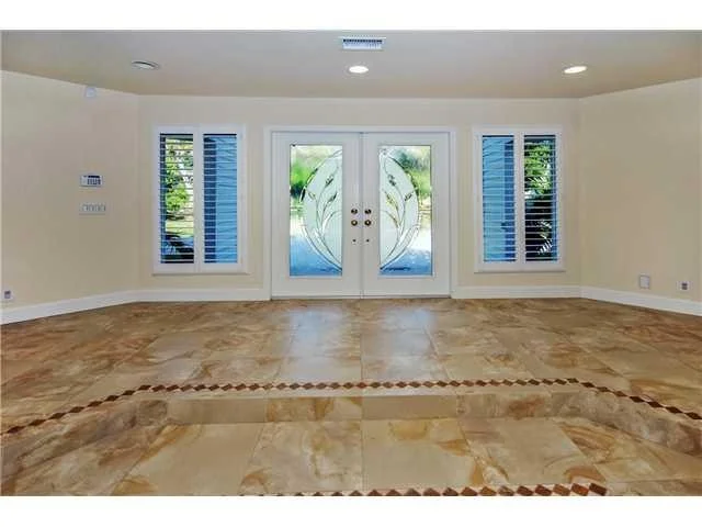 Photo of 11 Oakwood Drive