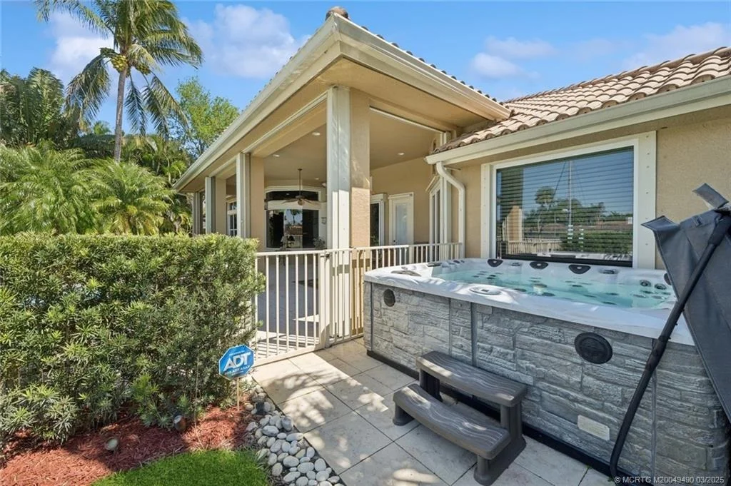Photo of 2492 NW Everglades Boulevard