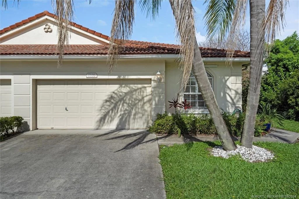 Photo of 7108 SE Twin Oaks Circle