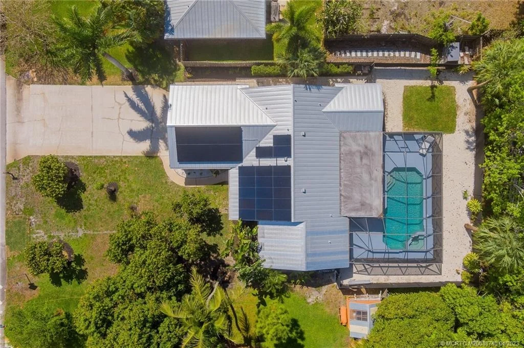 Photo of 308 SW Dyer Drive
