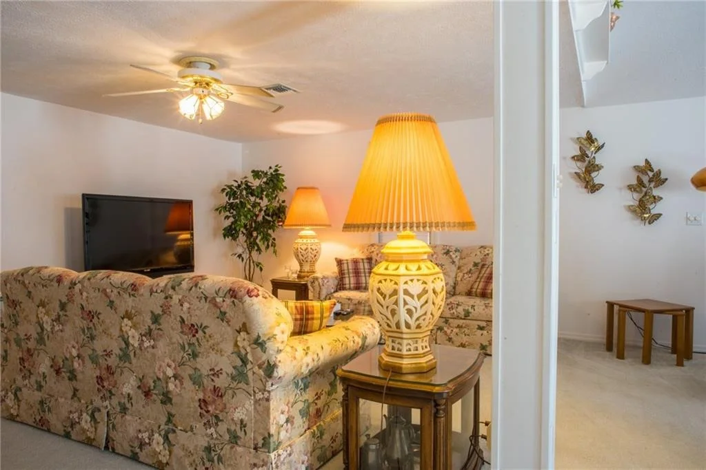 Photo of 547 SW Halpatiokee Street SW