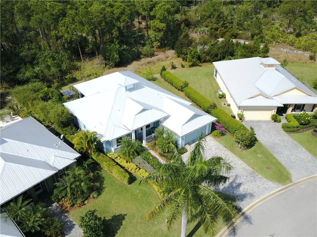 Photo of 2454 NW Hummingbird Circle