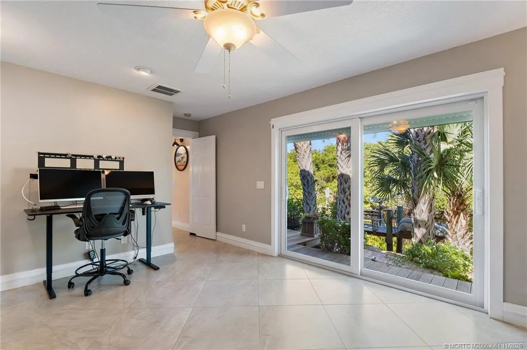 Photo of 655 SW Salerno Road