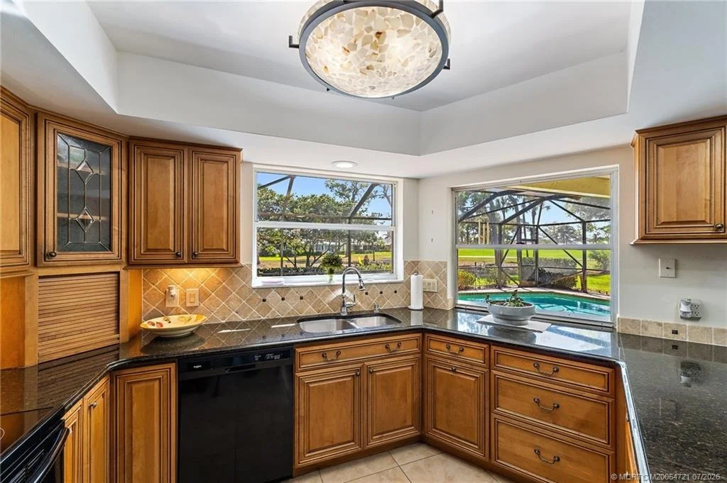 Photo of 3011 SE Fairway W