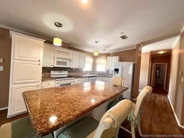 Photo of 4090 5th Avenue