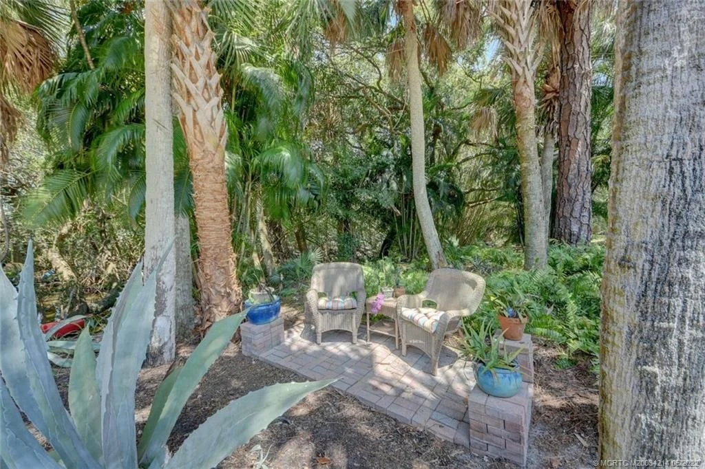 Photo of 3689 SE Bent Banyan Way