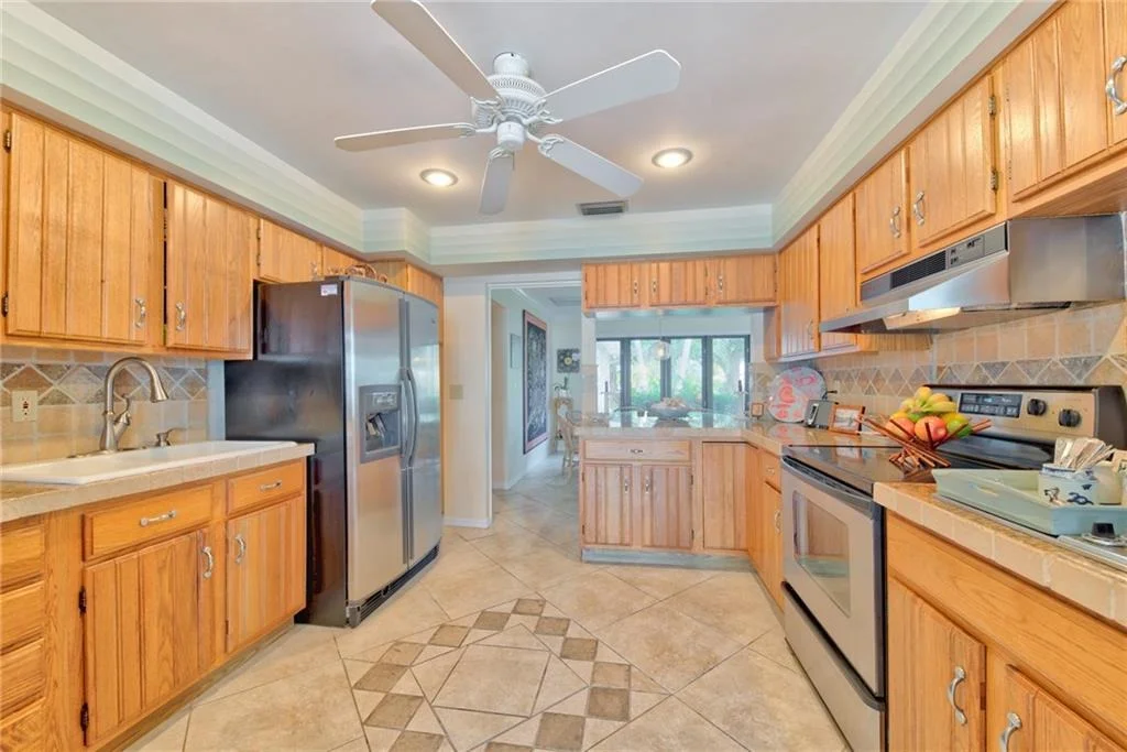 Photo of 611 NW Sunset Drive