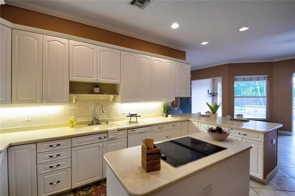 Photo of 5124 SE Horseshoe Point Road