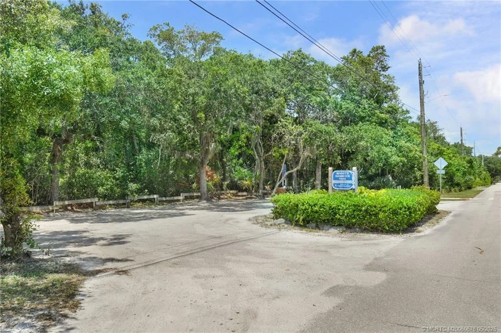 Photo of 5327 SE Reef Way