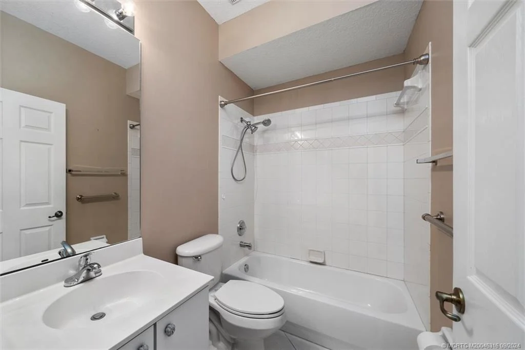 Photo of 7108 SE Twin Oaks Circle