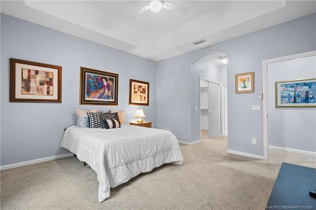 Photo of 600 NW Red Pine Way