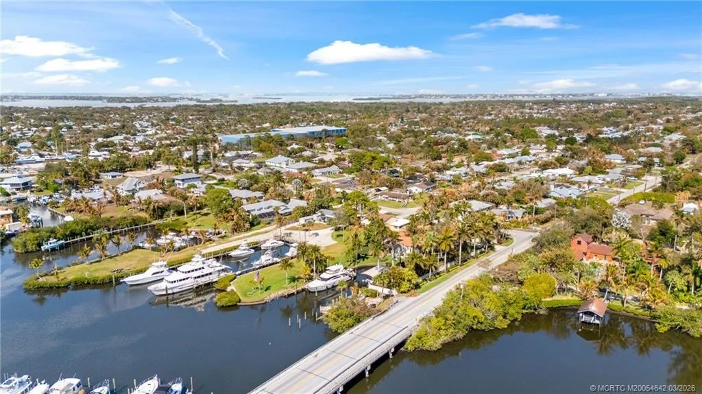 Photo of 5169 SE Horseshoe Point Road