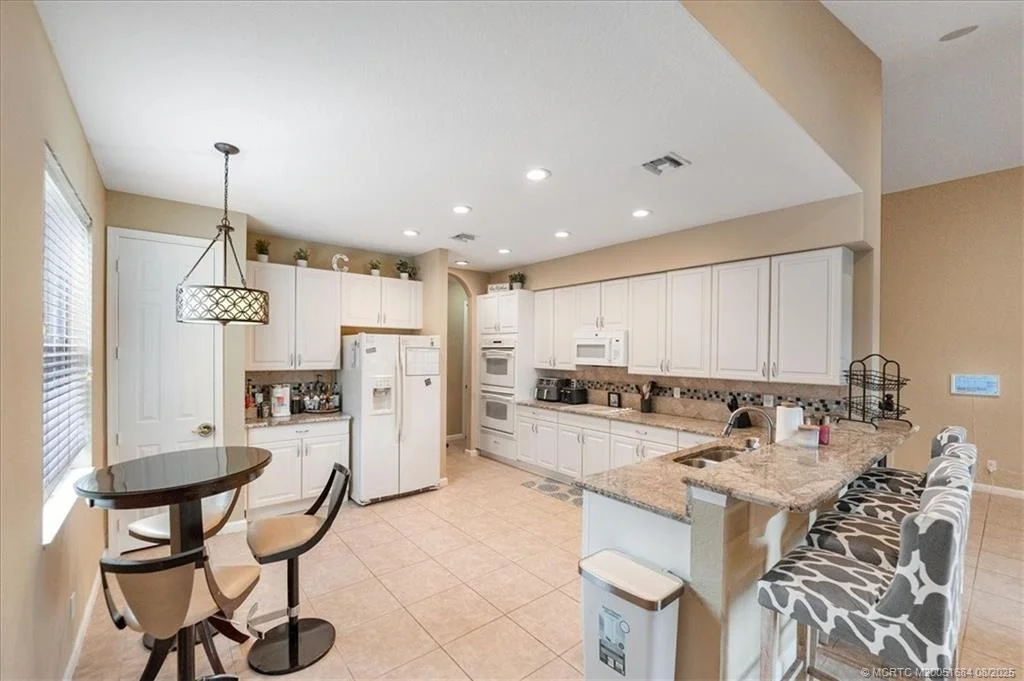 Photo of 1053 SE Fleming Way