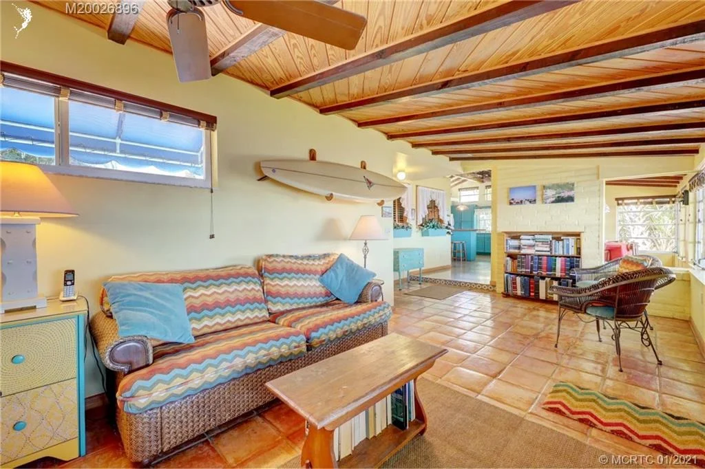Photo of 2425 NE Gardner Terrace
