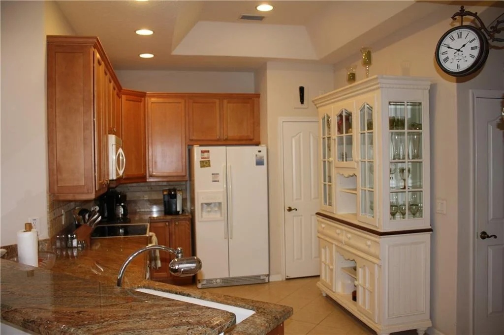 Photo of 611 NW Red Pine Way