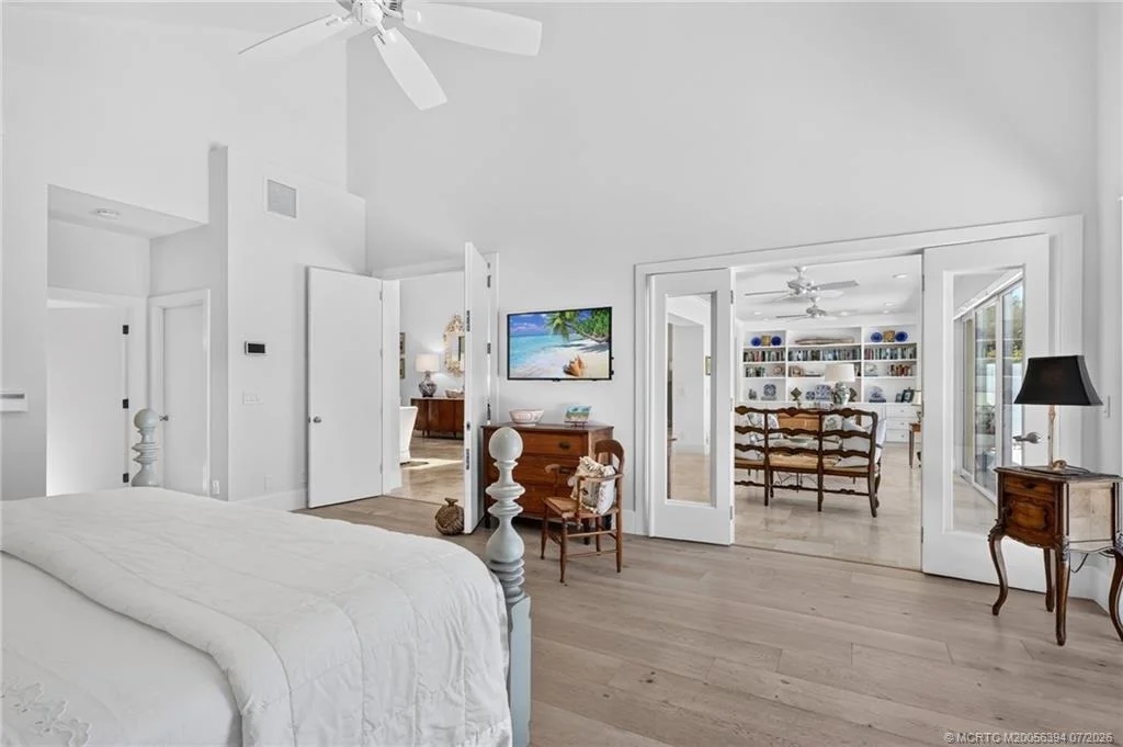 Photo of 6943 SE Harbor Circle