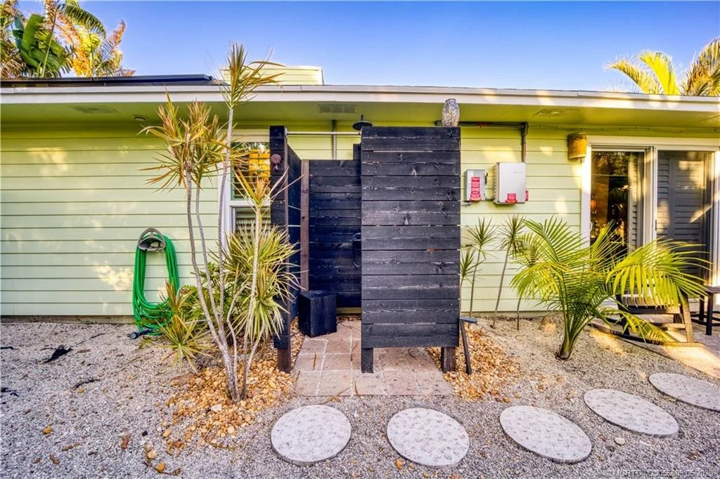 Photo of 4942 SE Bayshore Terrace