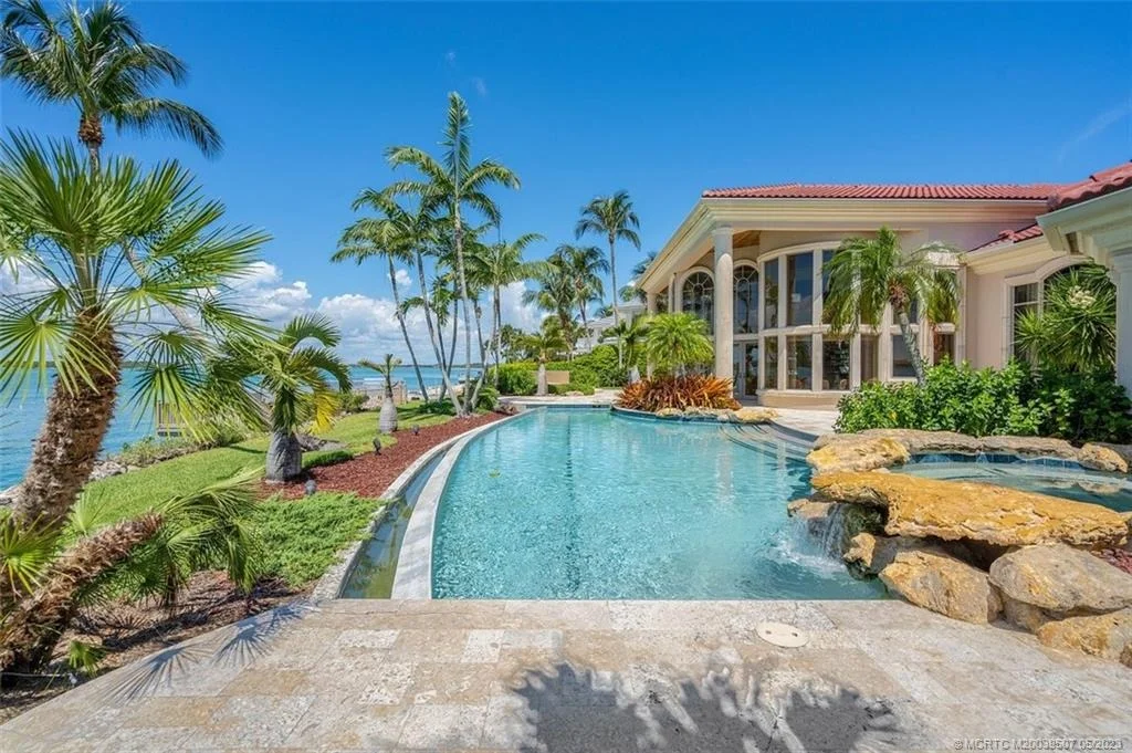 Photo of 7032 SE Harbor Circle