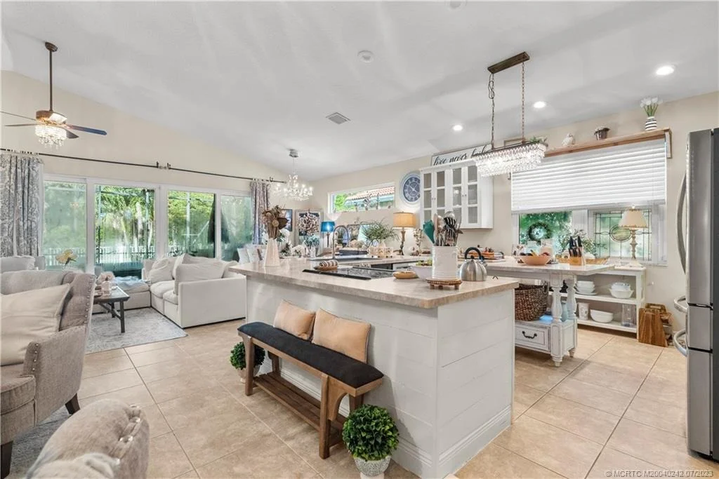 Photo of 6839 SE Twin Oaks Circle