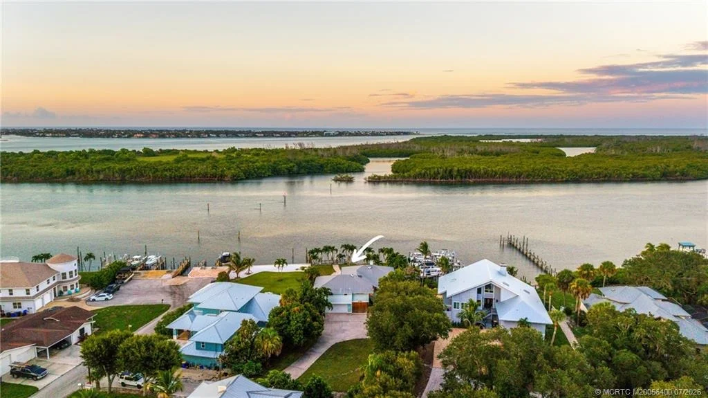 Photo of 5644 SE Harbor Terrace