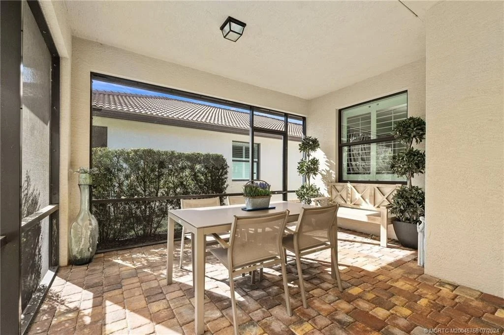 Photo of 5867 SE Entry Court