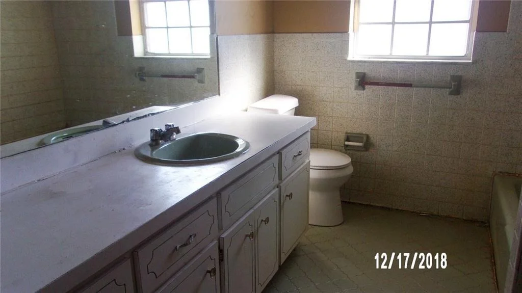 Photo of 1144 NW 12th Terrace